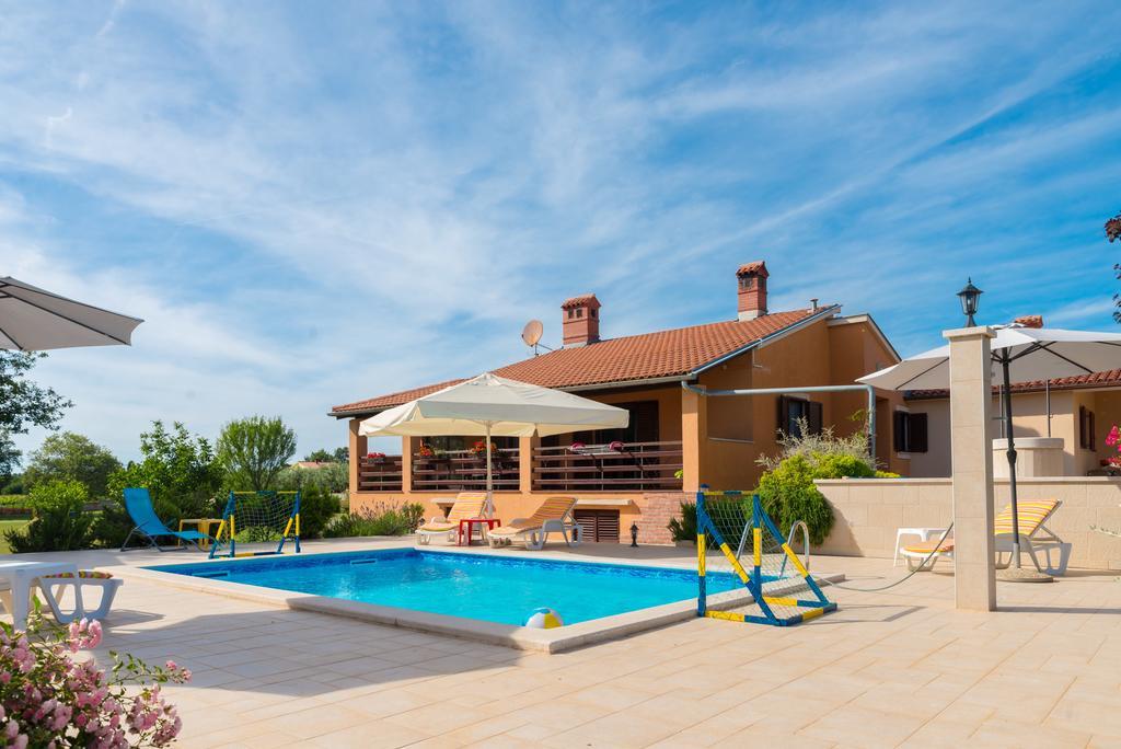 Hacienda Rosemary Villa Muntić Kültér fotó