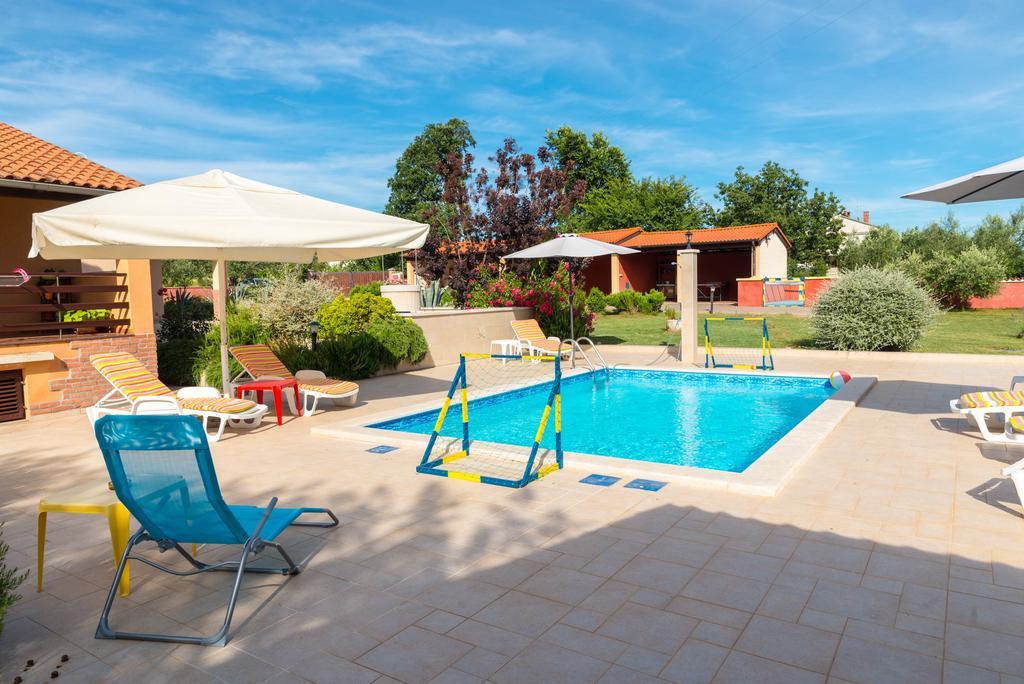 Hacienda Rosemary Villa Muntić Kültér fotó