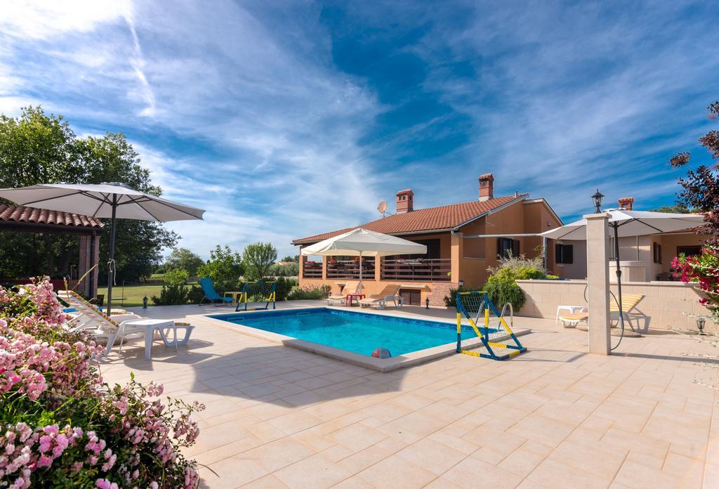 Hacienda Rosemary Villa Muntić Kültér fotó