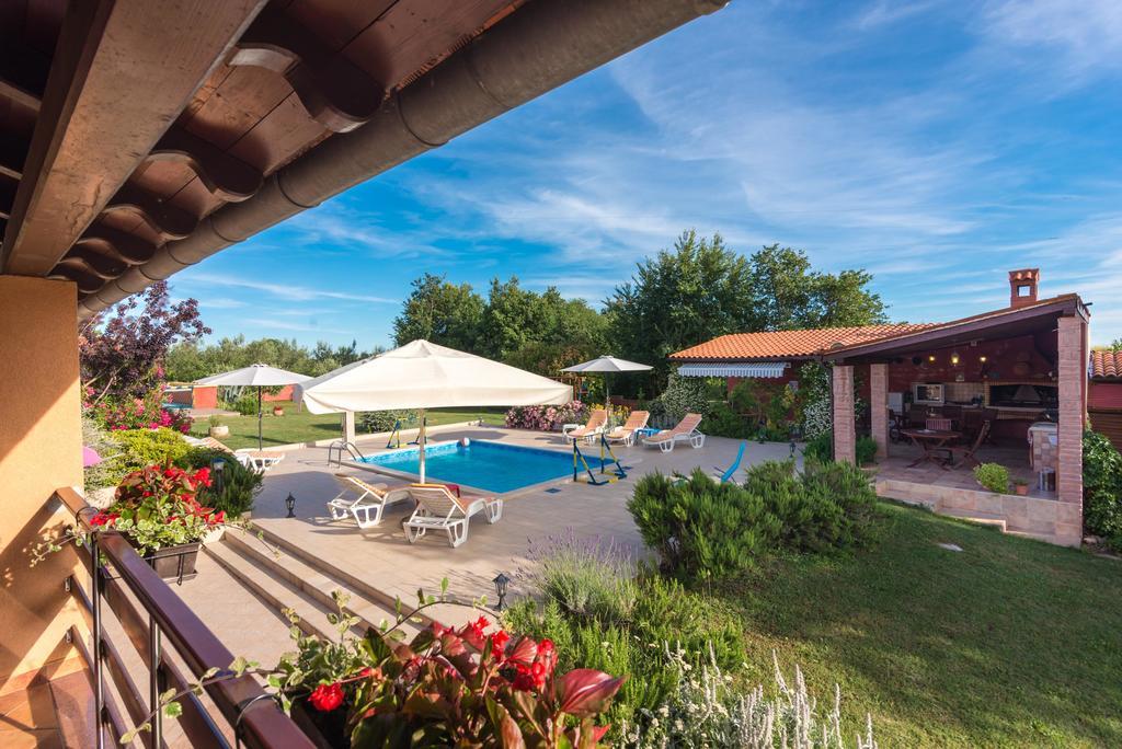 Hacienda Rosemary Villa Muntić Kültér fotó