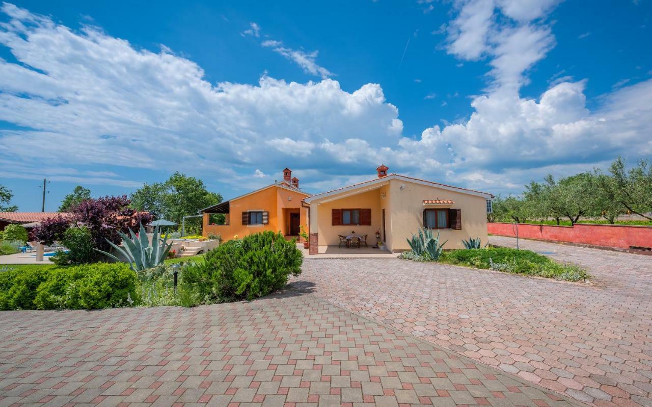 Hacienda Rosemary Villa Muntić Kültér fotó