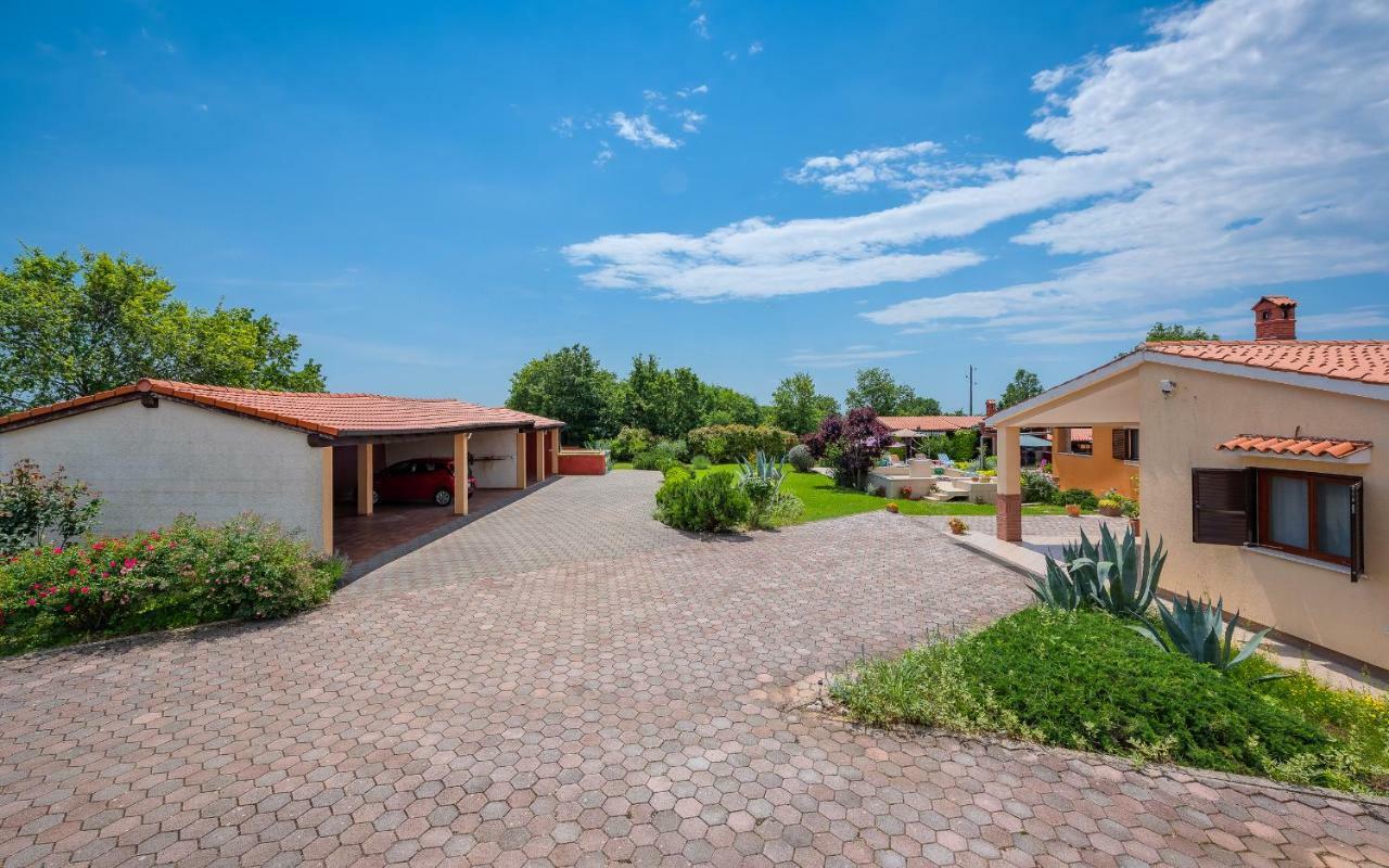 Hacienda Rosemary Villa Muntić Kültér fotó
