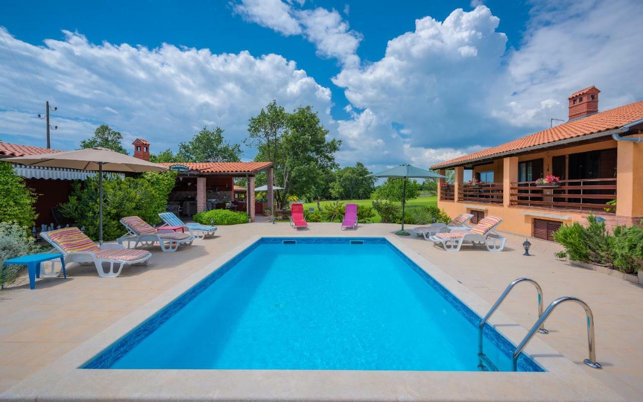 Hacienda Rosemary Villa Muntić Kültér fotó