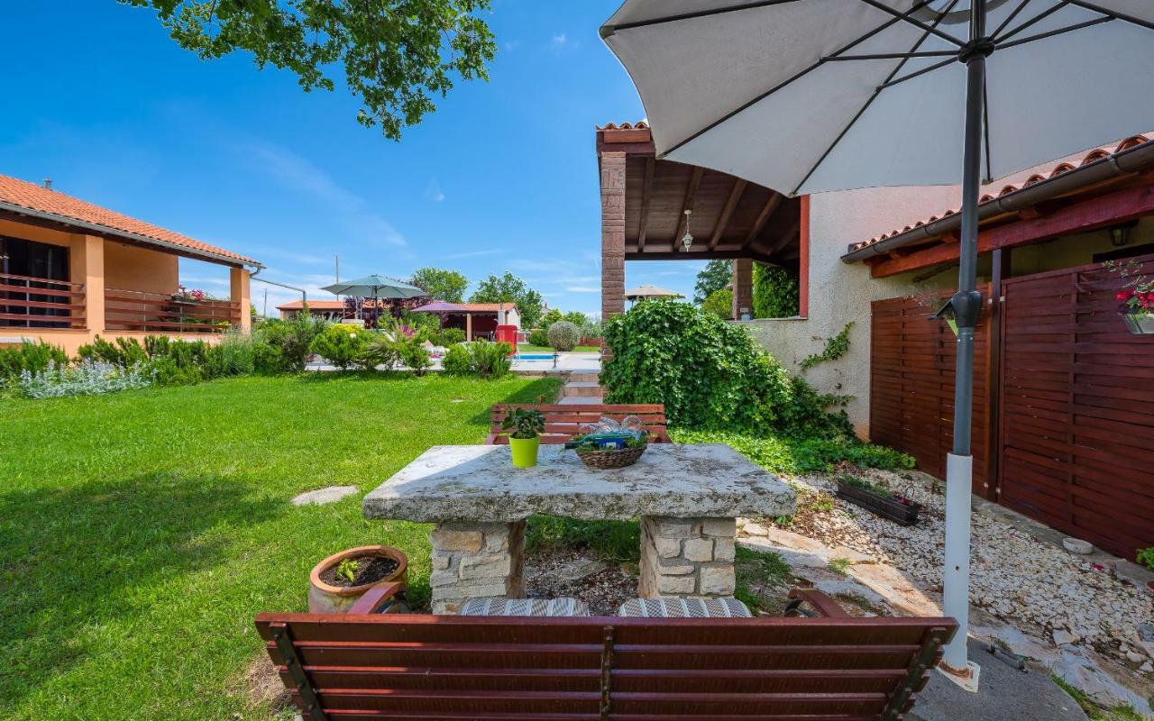 Hacienda Rosemary Villa Muntić Kültér fotó